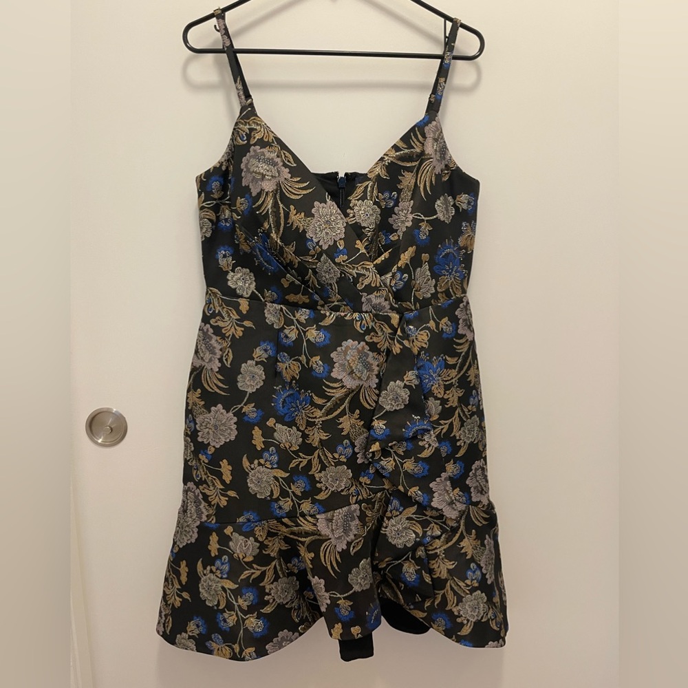 Stunning Rachel Roy Floral Ruffle Front Dress - Picture 7 of 8
